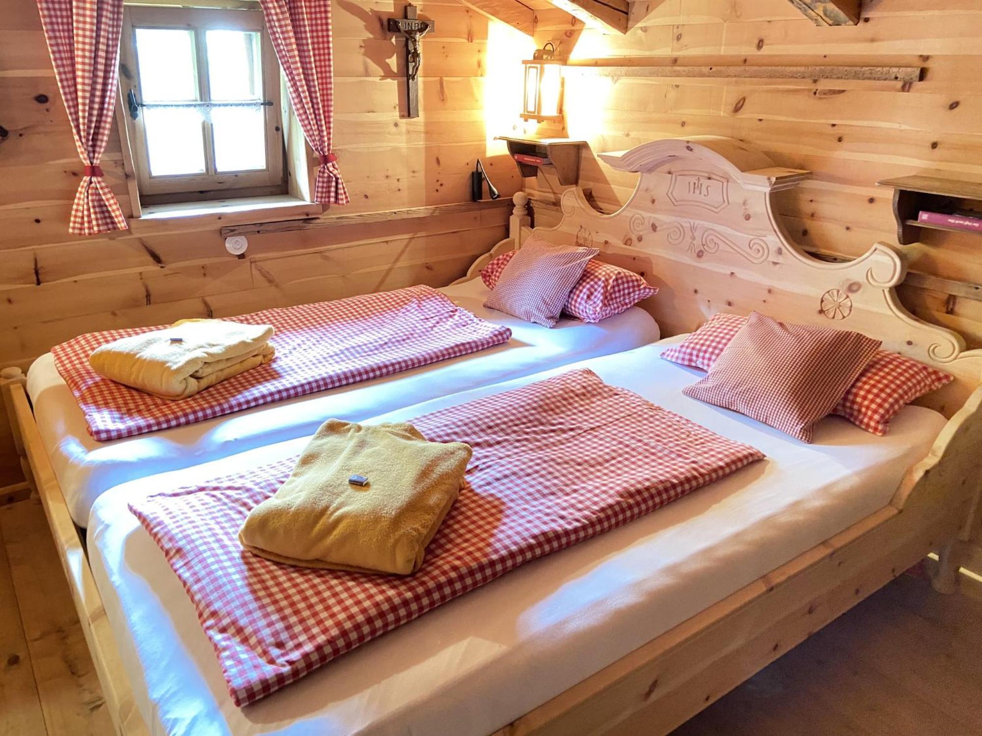 Eco Friendly Chalet Near The Lake In Asten Tittmoning Exterior foto