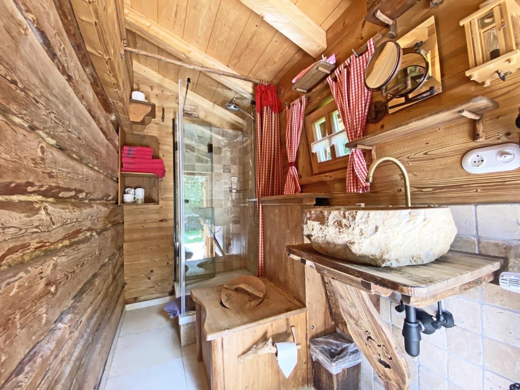 Eco Friendly Chalet Near The Lake In Asten Tittmoning Exterior foto