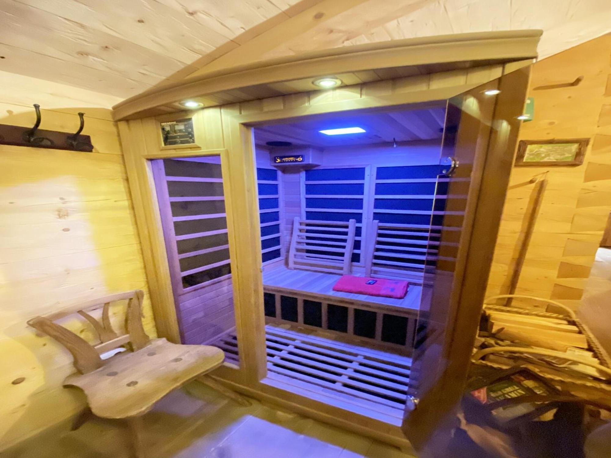Eco Friendly Chalet Near The Lake In Asten Tittmoning Exterior foto